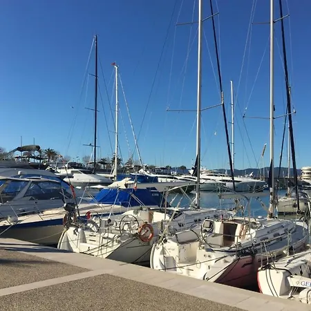 Appart T2 Raphael - Valescure Apartamento
